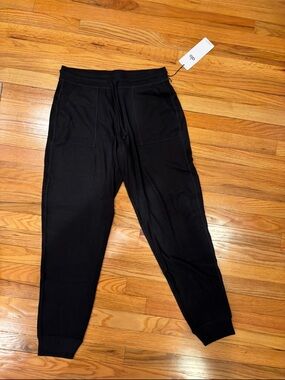 ALO Yoga Women’s Black Drawstring Joggers